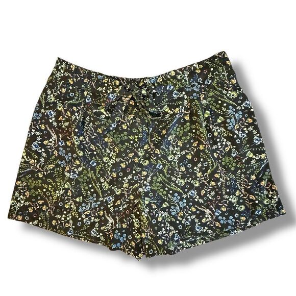 DR2 by Daniel Rainn Plus 3X Ditsy Floral Belted Shorts with Pockets & Stretch - Picture 8 of 9